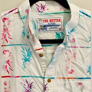 The Nutter by Chubbies 100% Cotton Pineapple
Print Popover Shirt - Size Medium